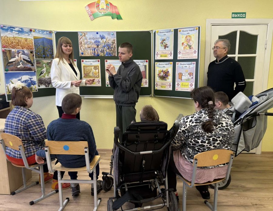 21 лютага - Міжнародны дзень роднай мовы.