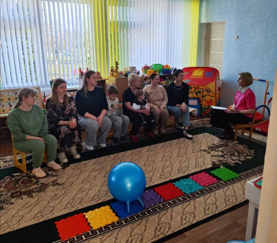 Заседание школы молодого родителя 