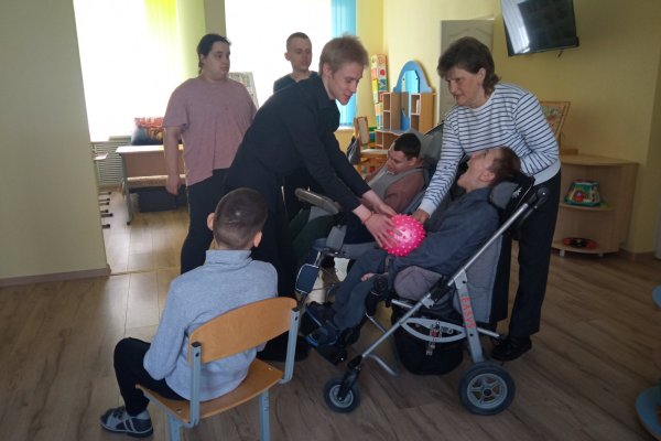 Студенты и учащиеся.