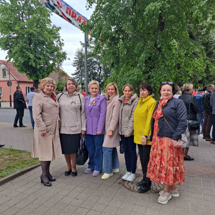 Коллектив Волковысского районного ЦКРОиР принял участие в митинге-реквиеме, посвященном Дню Победы.